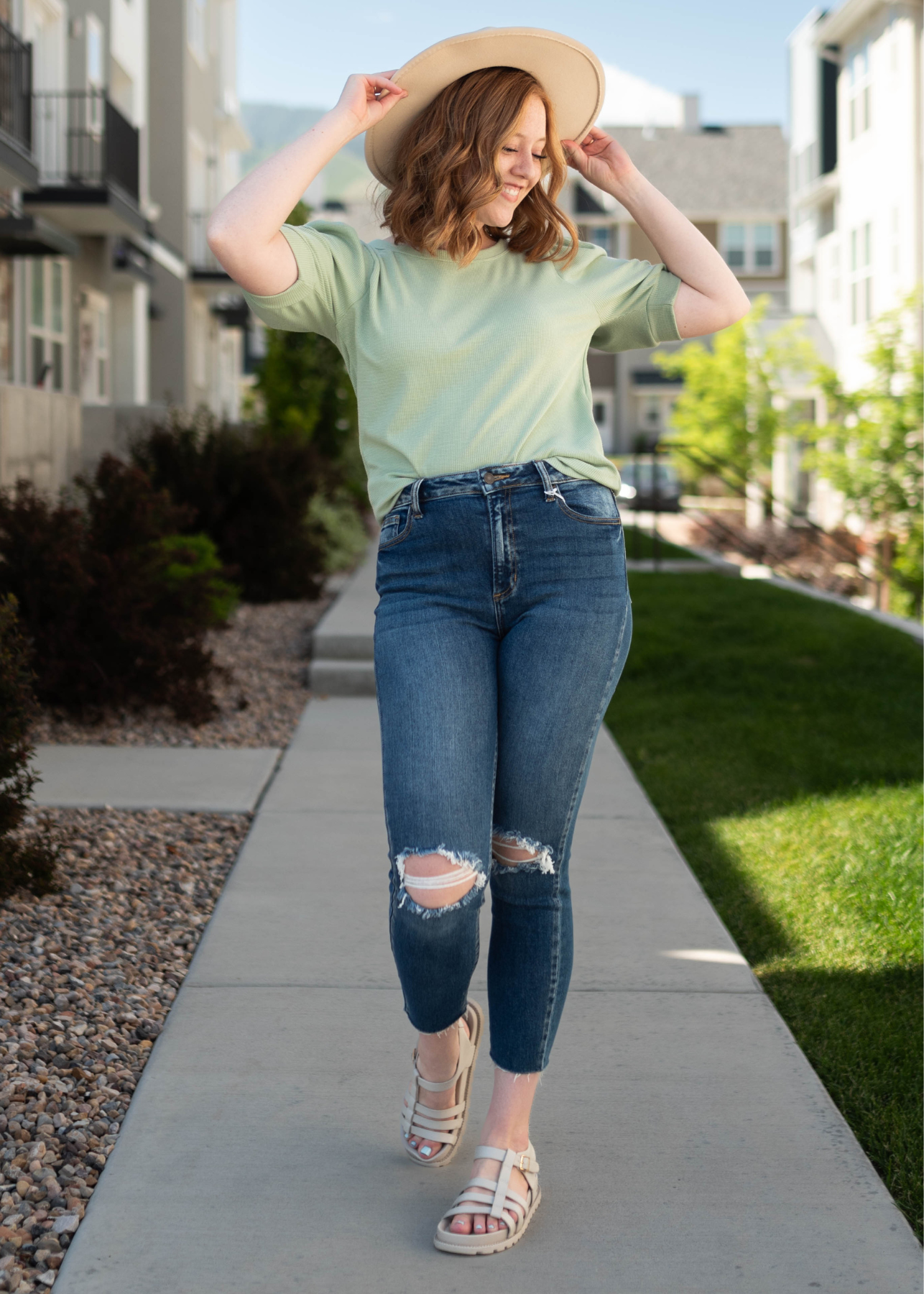 Sage top with short sleeves