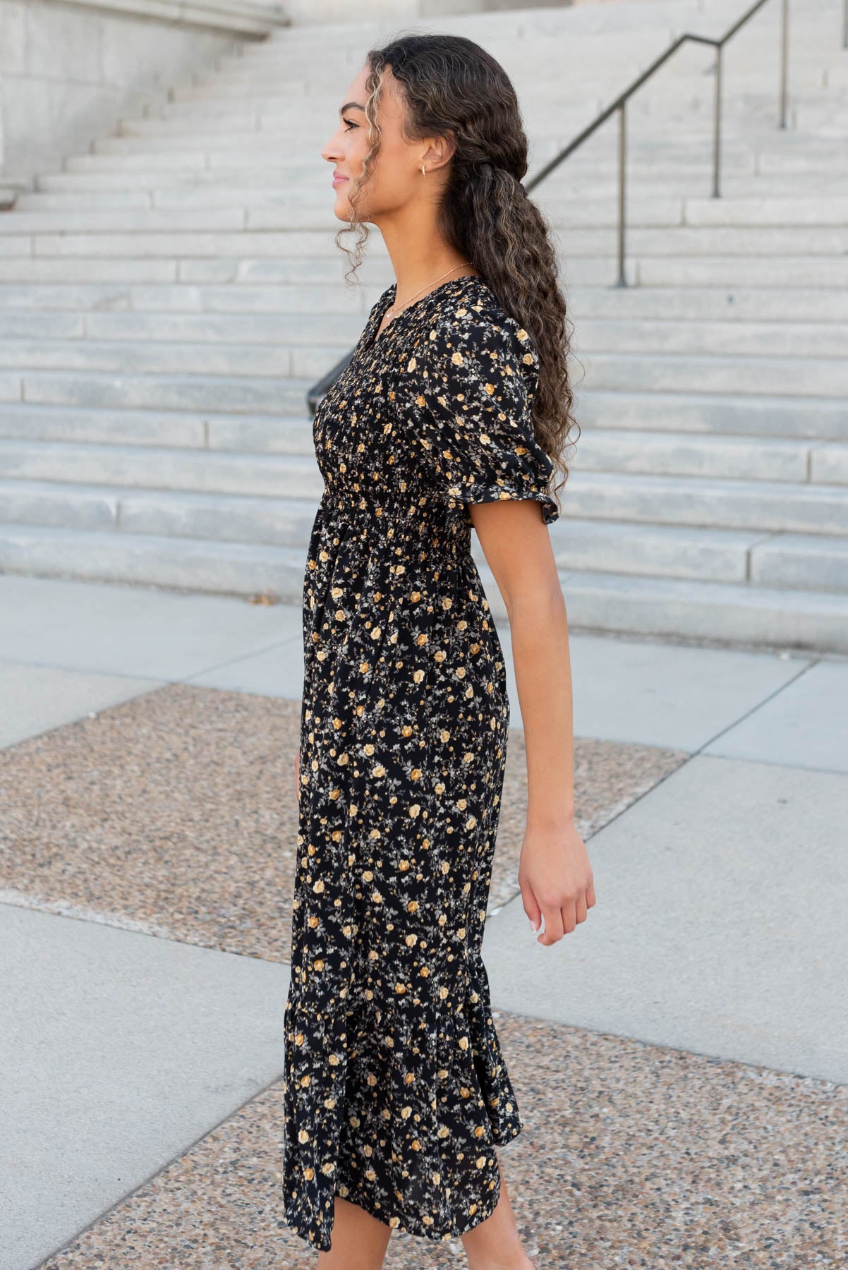 Side view of the yellow flower dress