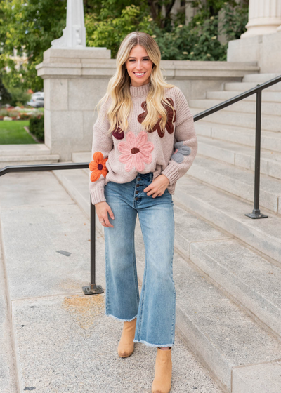 Small natural flower sweater with mock turtle neck