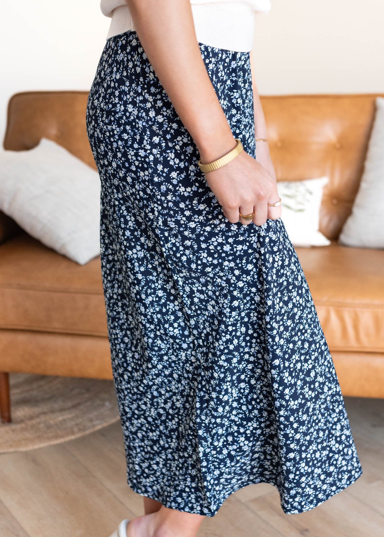 Analee Navy Floral Skirt