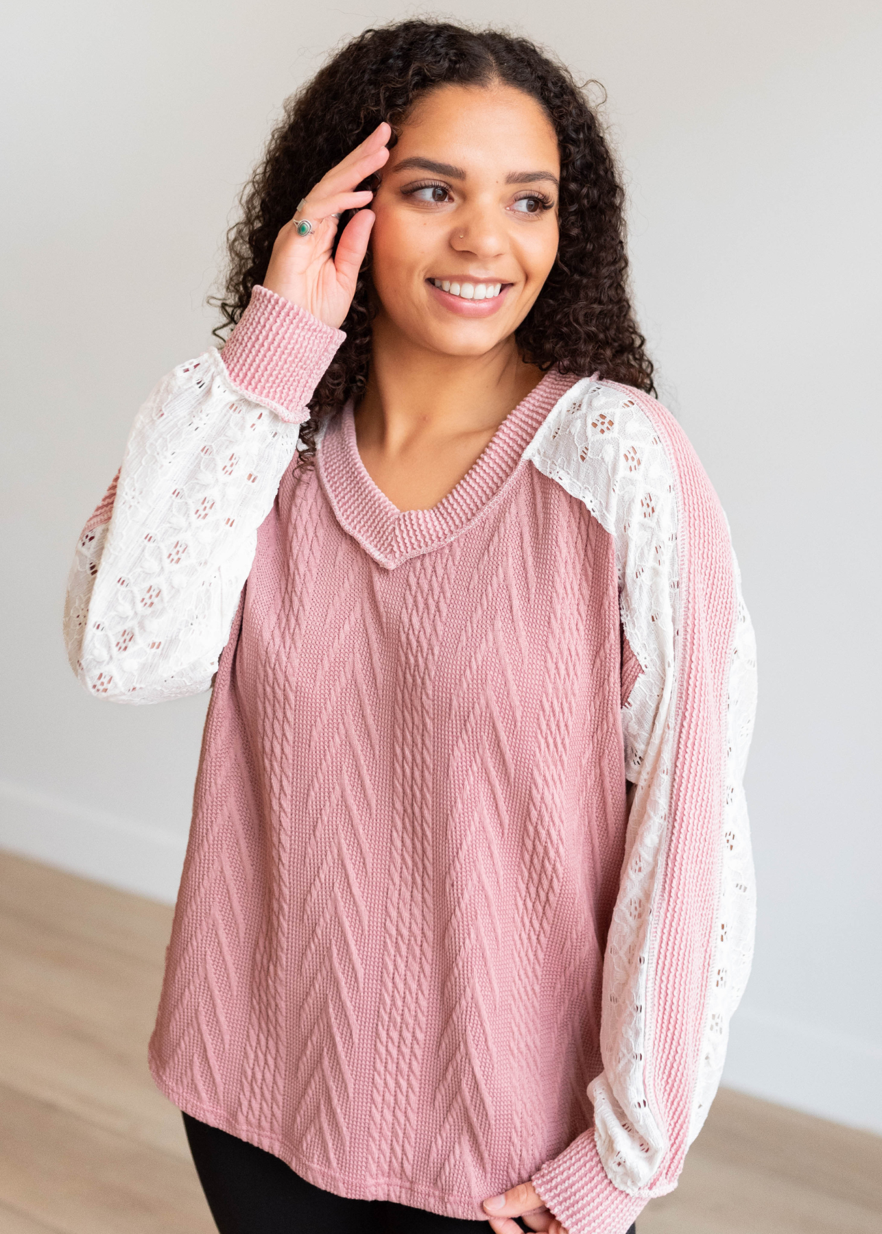 Long sleeve bauve lace sleeve pullover