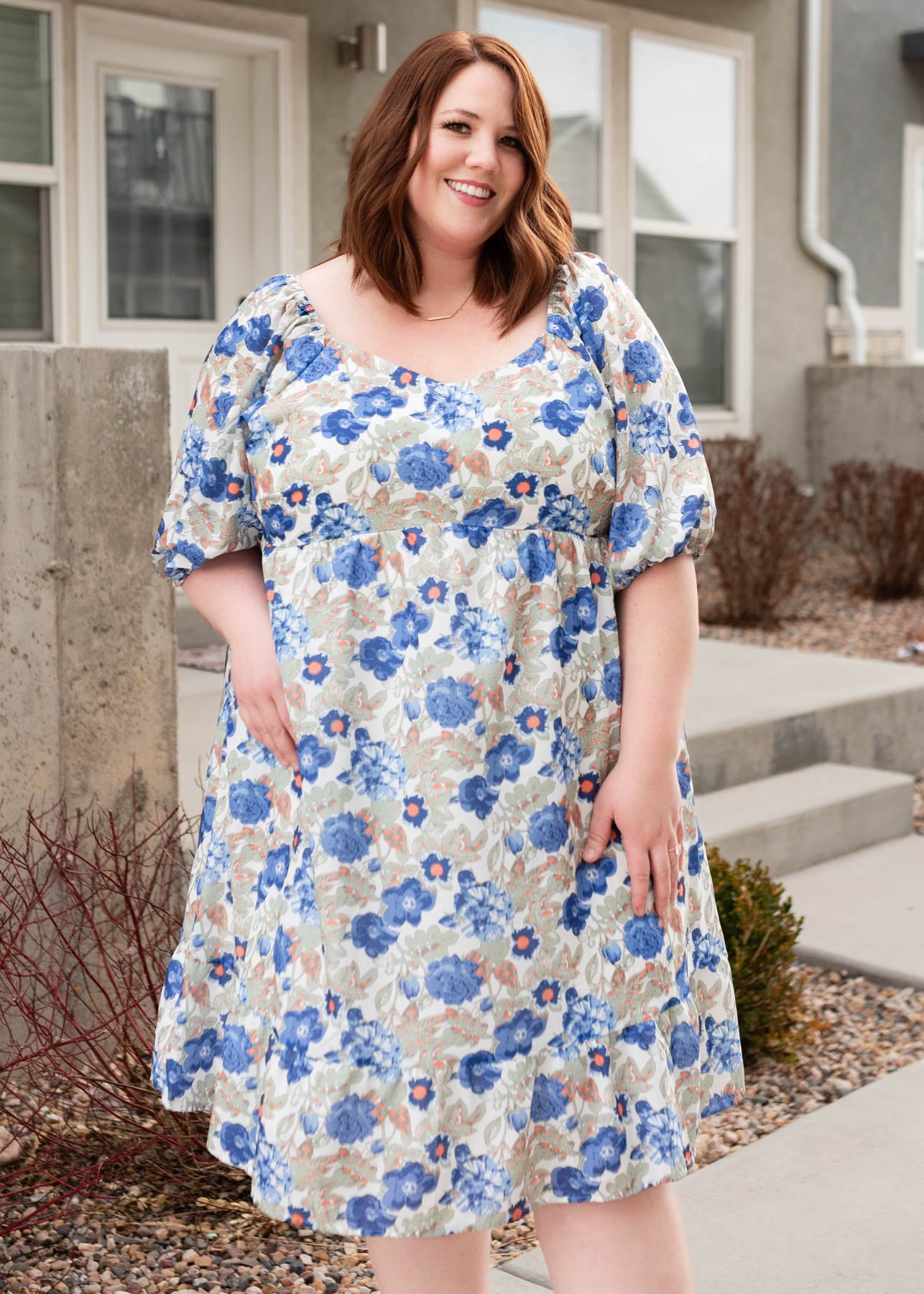 Short sleeve plus size blue floral dress