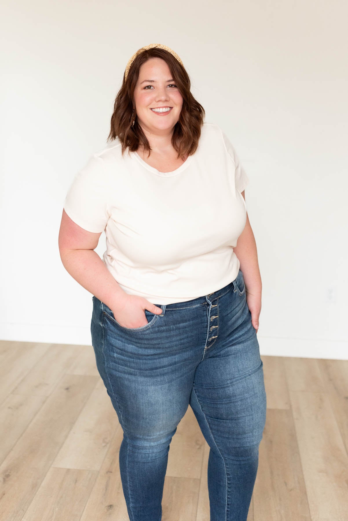 Short sleeve cream ribbed top in plus size