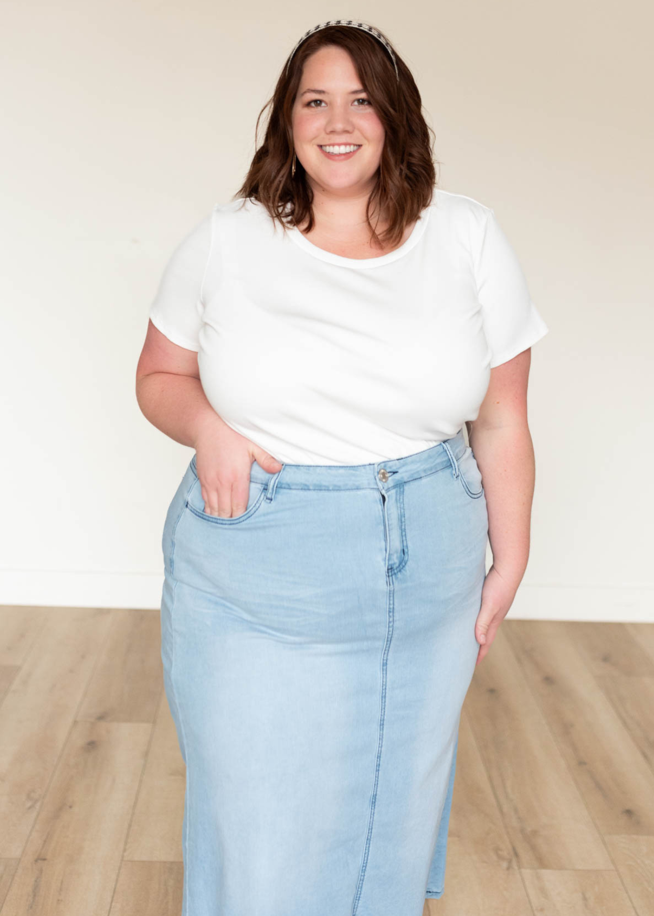 White ribbed top with short sleeves