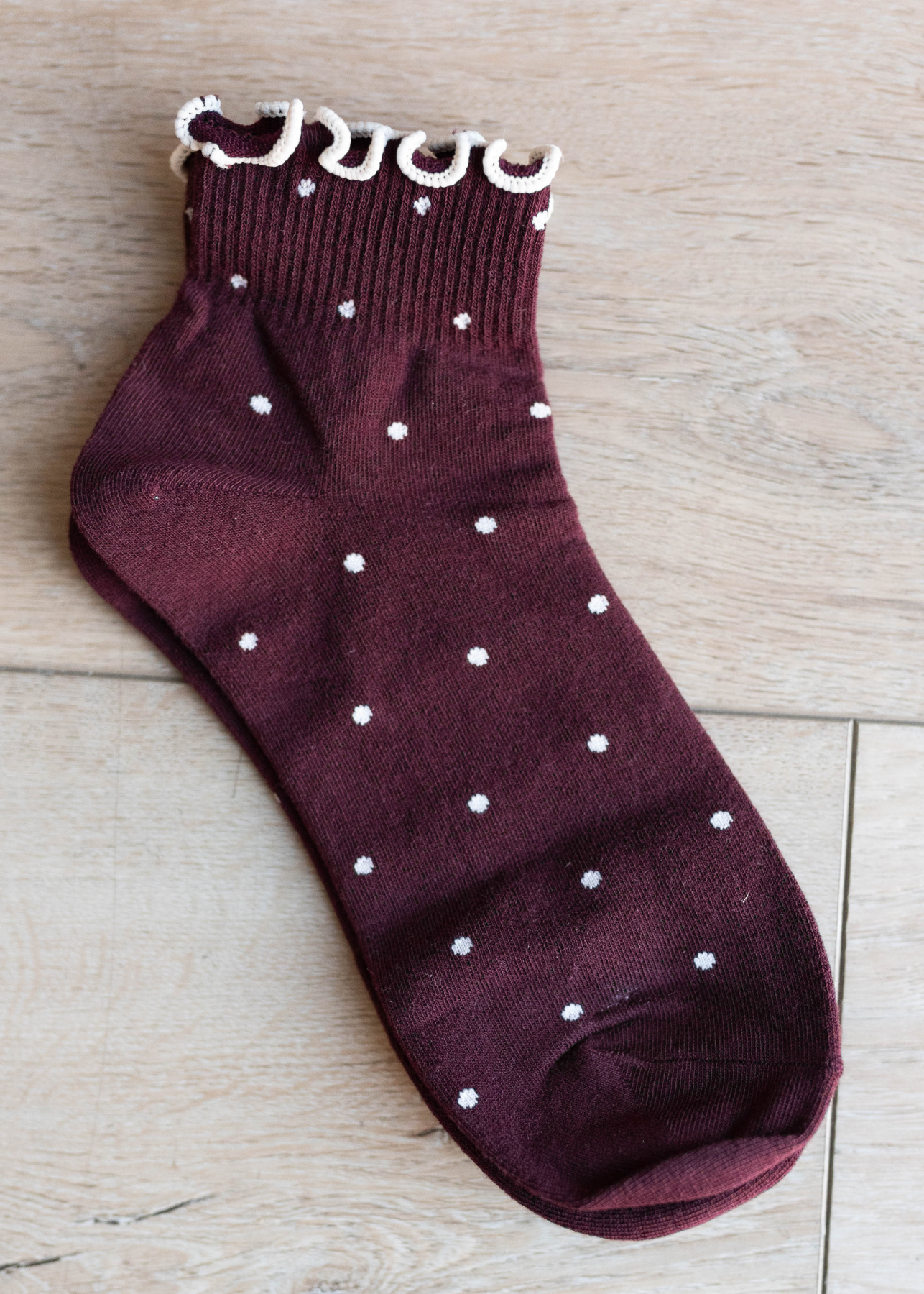 Maroon dot ruffle socks