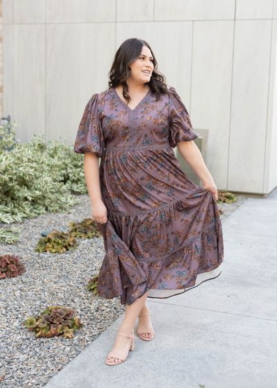 Short sleeve plum floral tiered dress