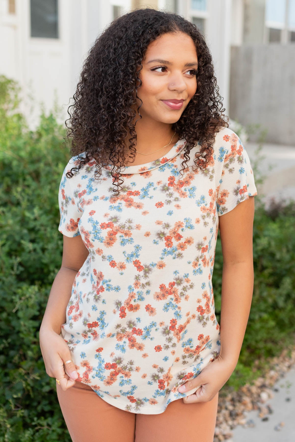 Short sleeve cream floral top