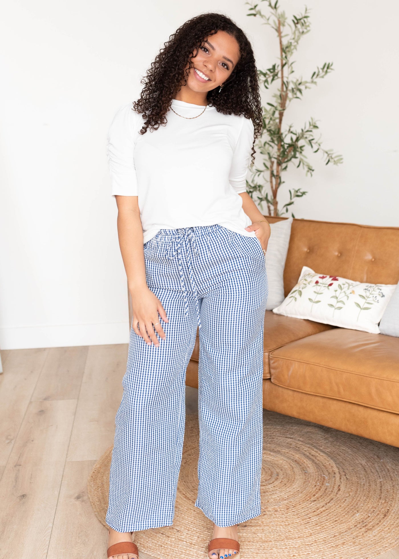 Blue gingham pants with wide leg