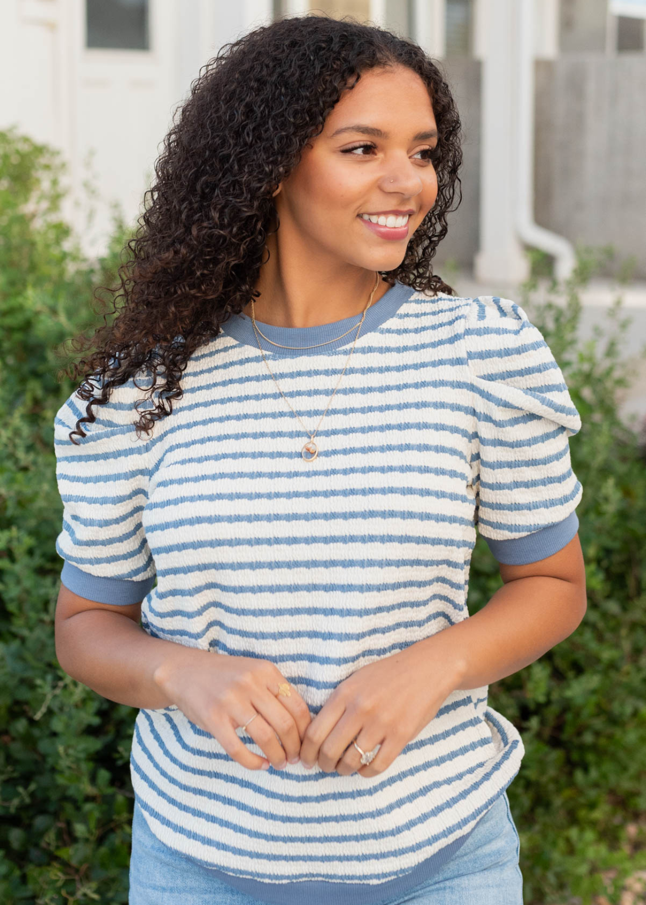 Blue stirpe top with short sleeves