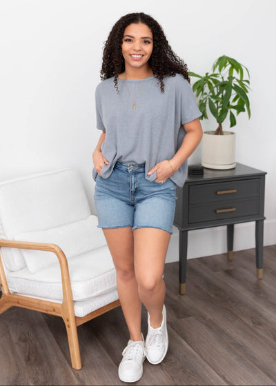 Mid thigh light denim shorts