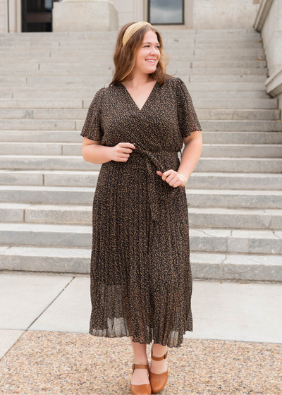 Plus size black pleated dress with tie at the waist