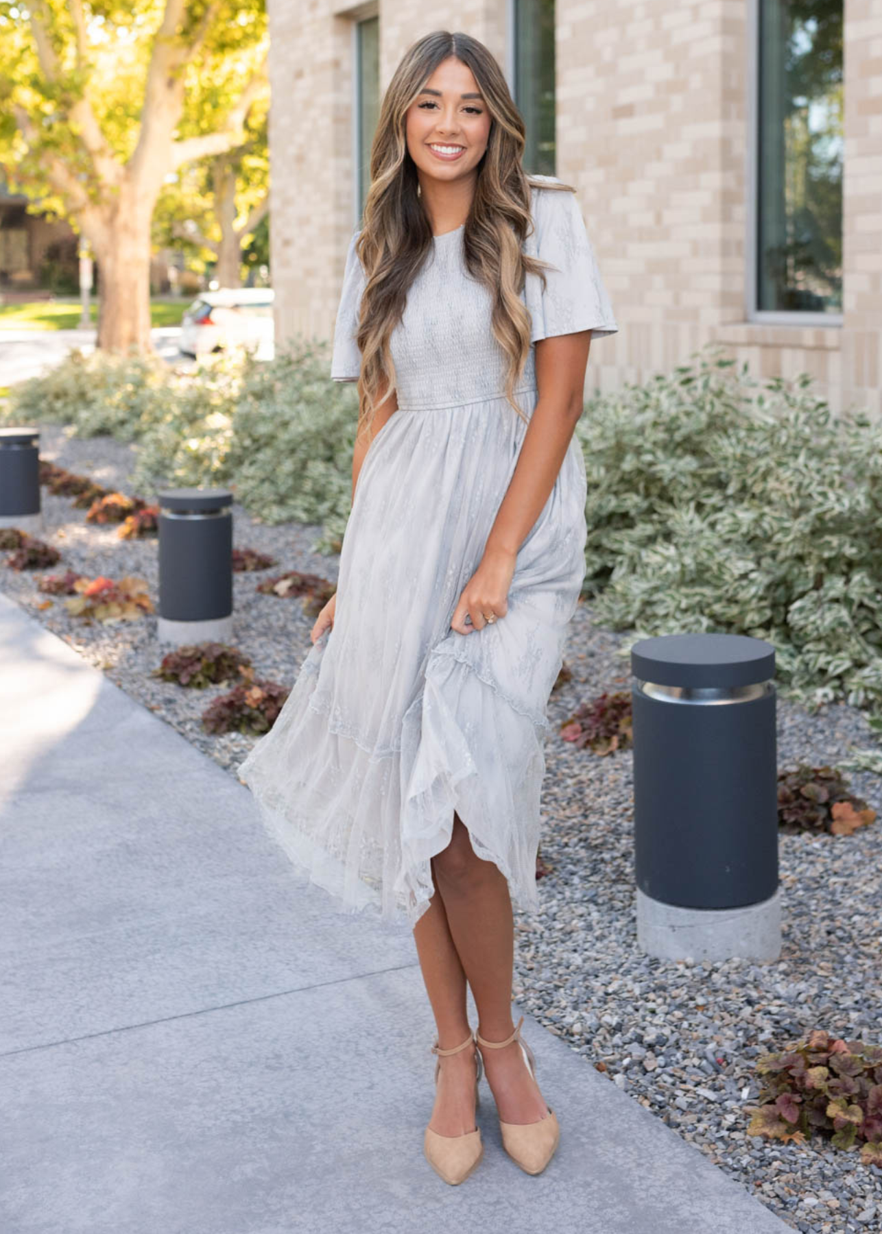 Grey floral lace dress with short sleeves