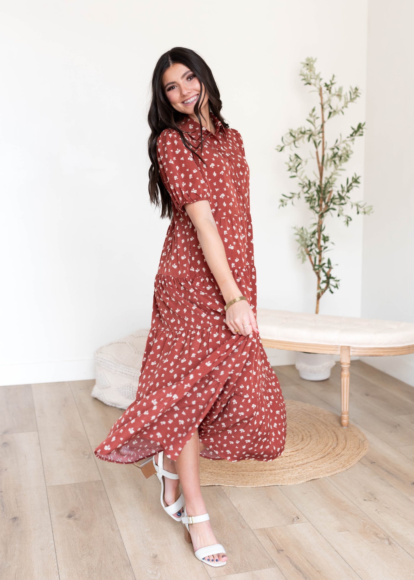 Terracotta collared dress with short sleeves