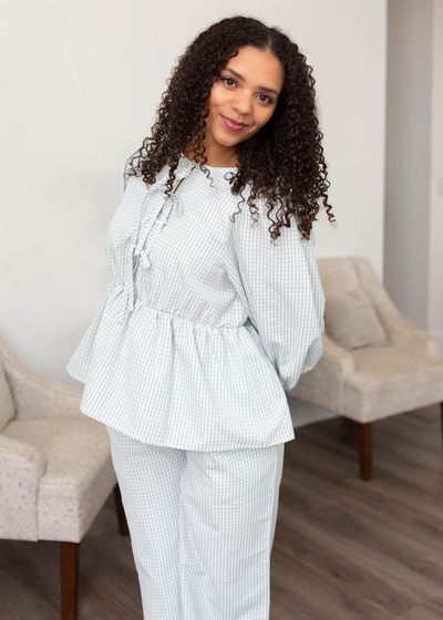 Long sleeve light blue stripe top