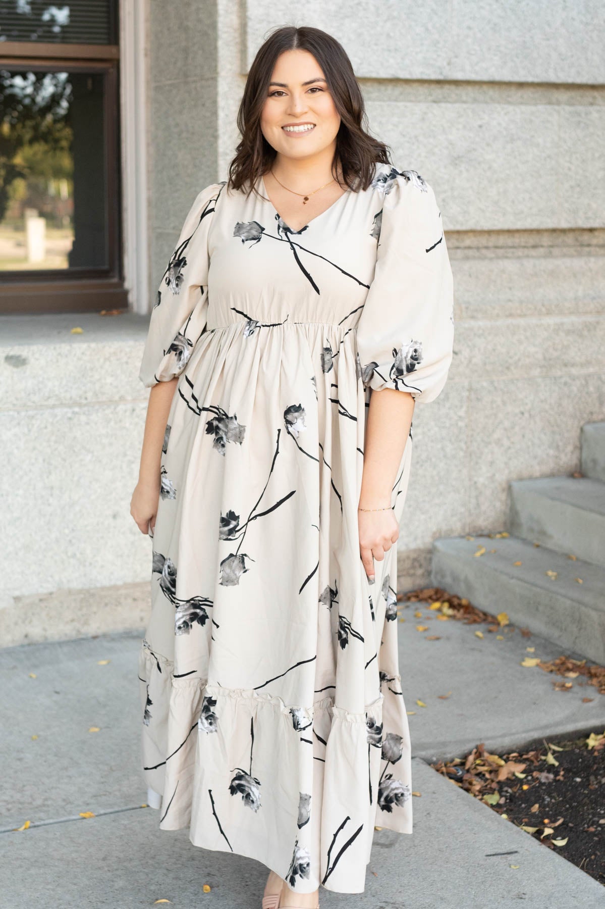 Plus size short sleeve beige floral dress