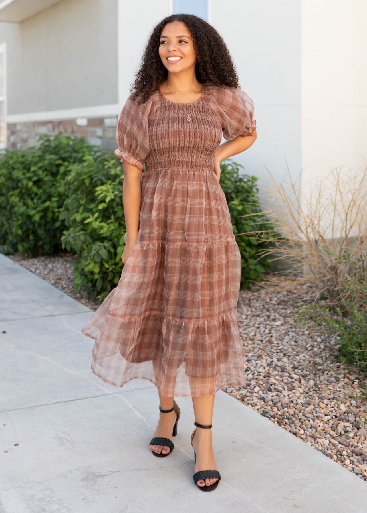 Short sleeve brown plaid dress