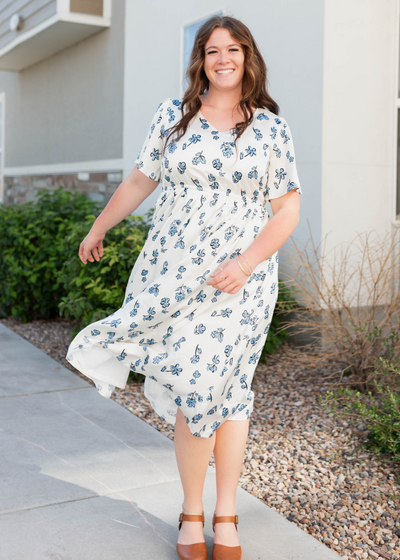 Plus size blue floral dress in plus size