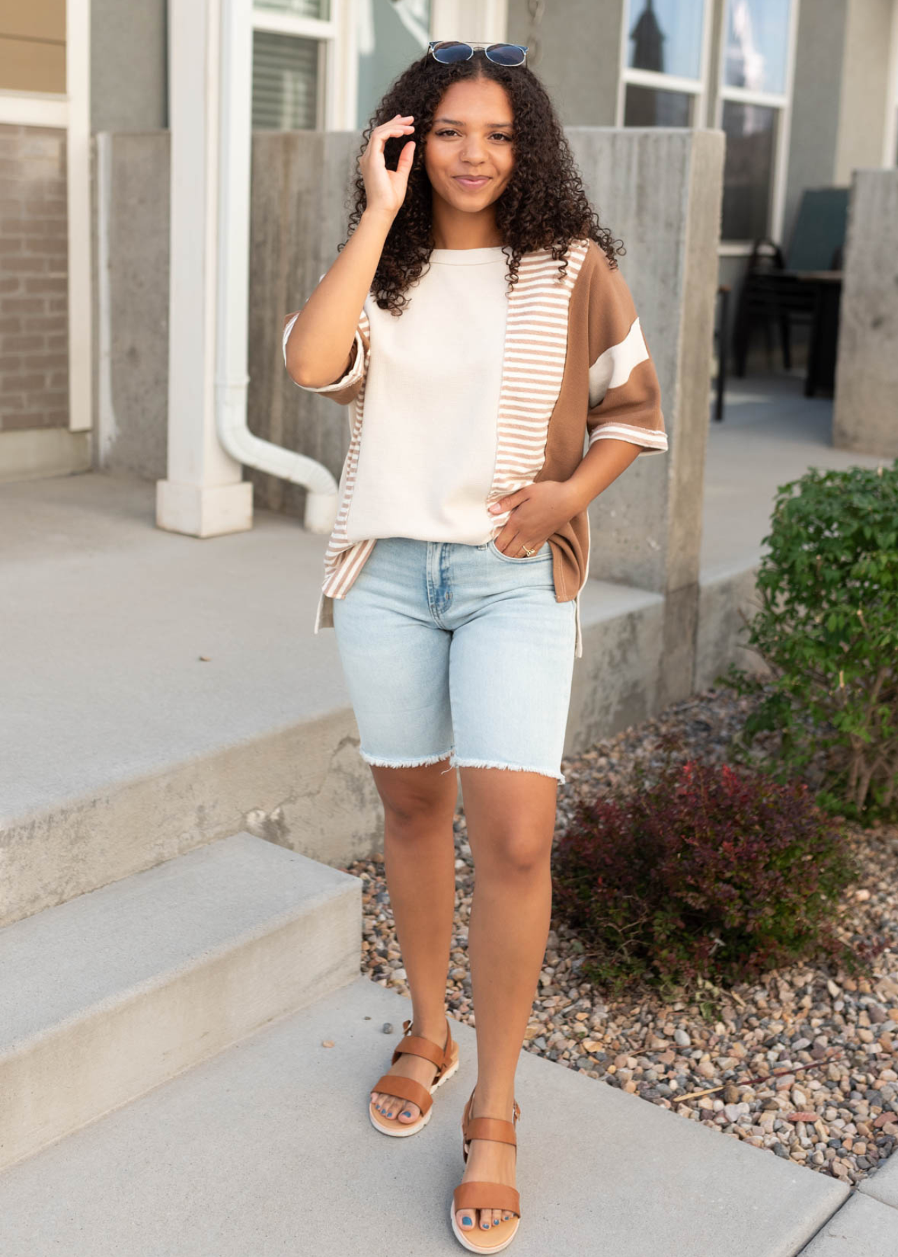 Tan mixed pattern top with short sleeves