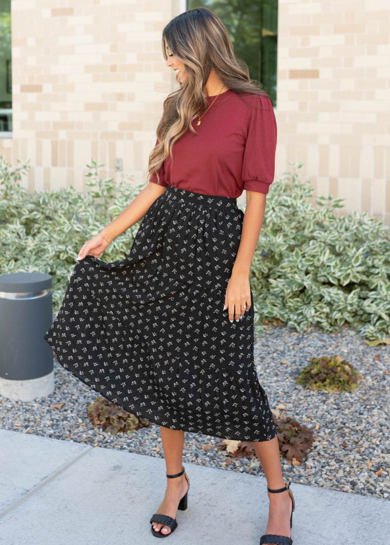 Short sleeve basic burgundy top