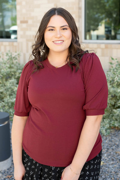 Short sleeve plus size basic burgundy top