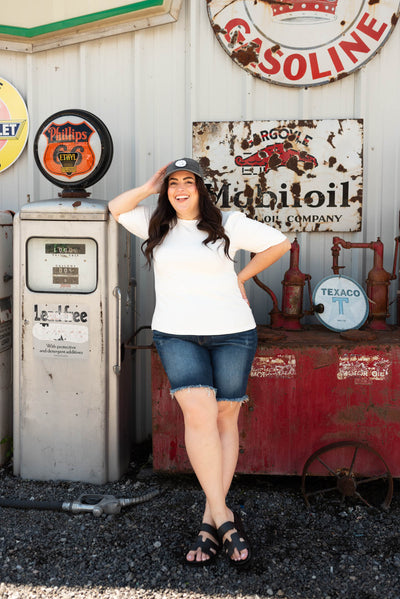 Basic white top with short sleeve in plus size