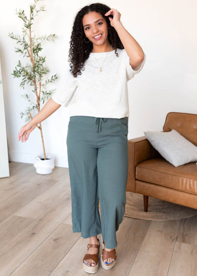 Jade wide leg pants with pockets and crop style