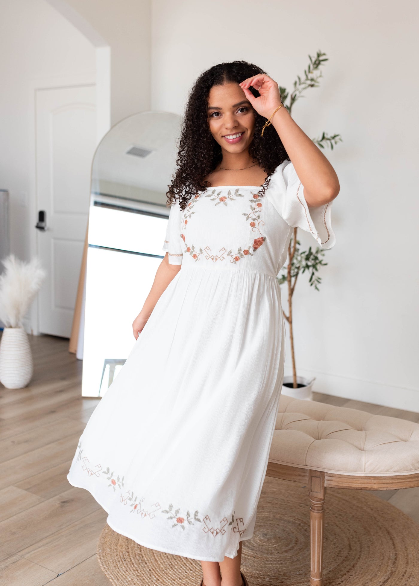 Short sleeve white embroidered dress