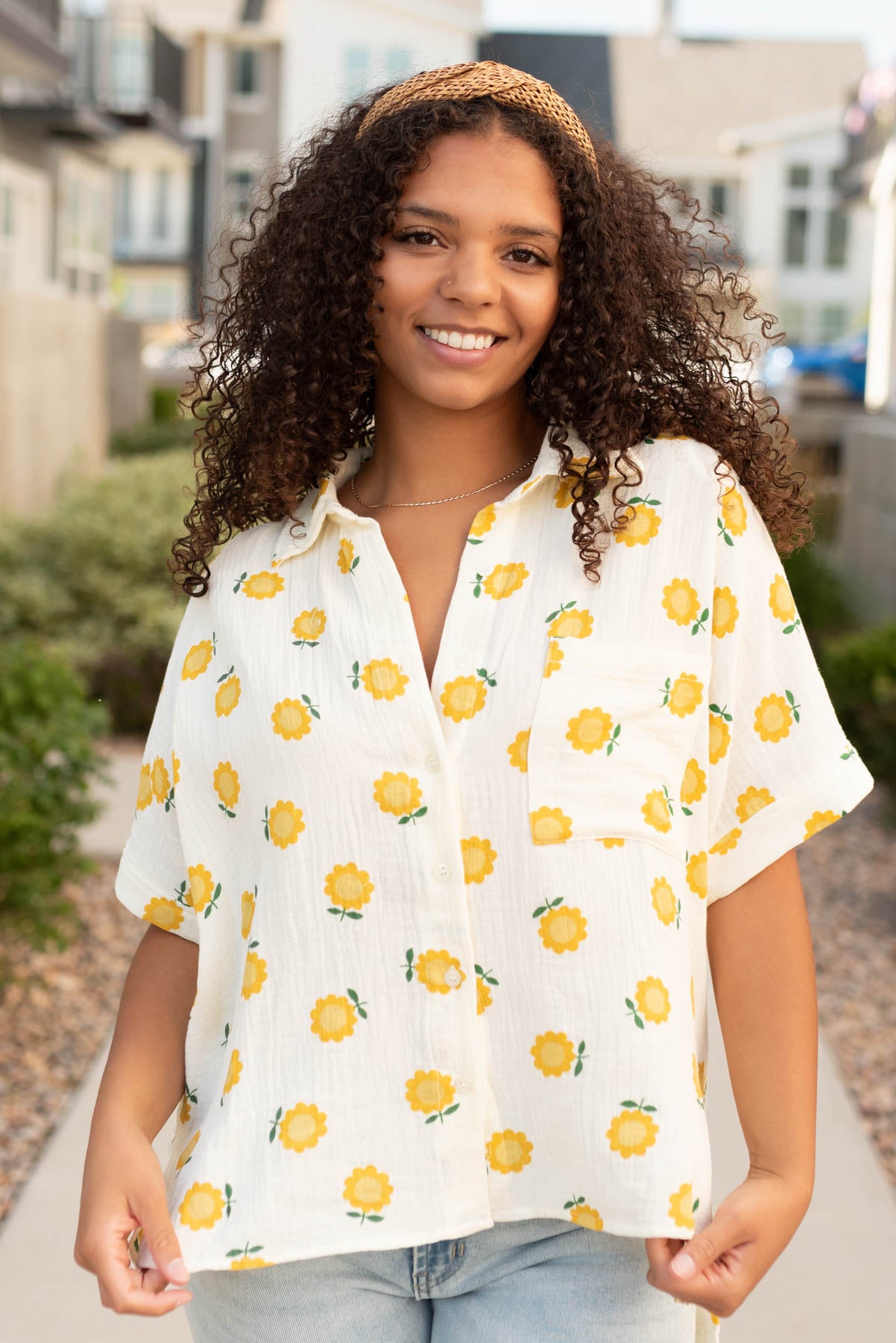 Short sleeve ivory gold floral top