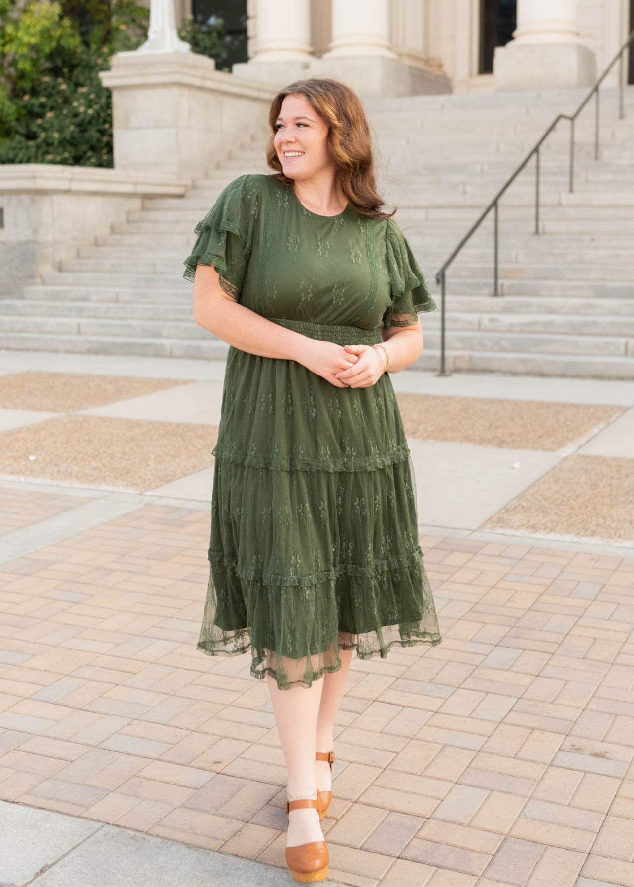 Short sleeve dark green floral lace dress in plus size