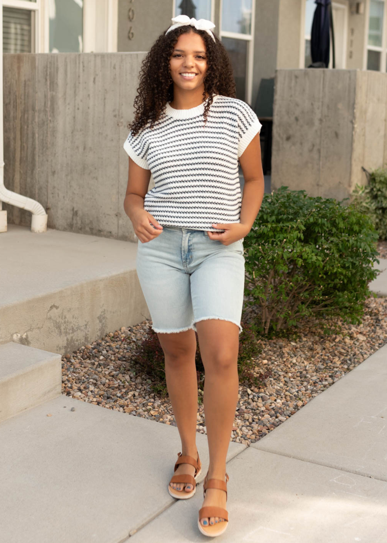 Crop sleeve blue stripe sweater top