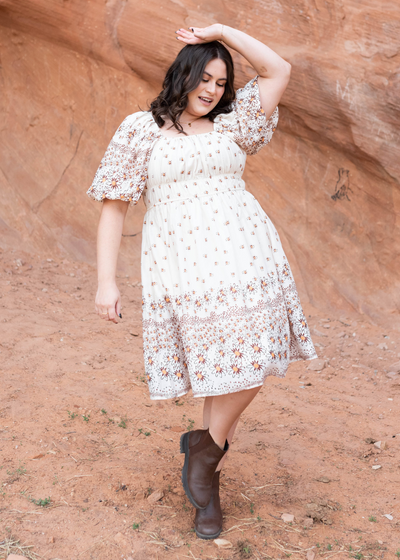 Square neck plus size beige daisy dress