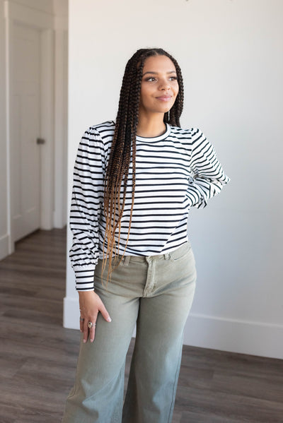 Small black stripe long sleeve top