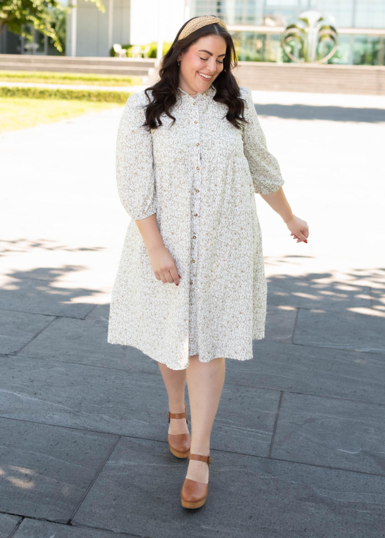 Taupe floral button dress with 3/4 sleeves