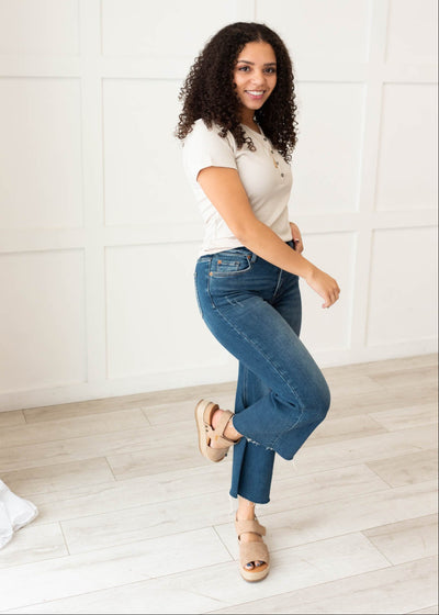 Short sleeve oatmeal ribbed top with v-neck and buttons