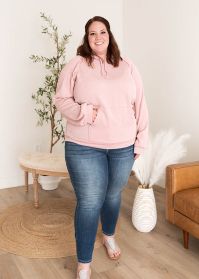 Front pocket on the plus size mauve textured hoodie