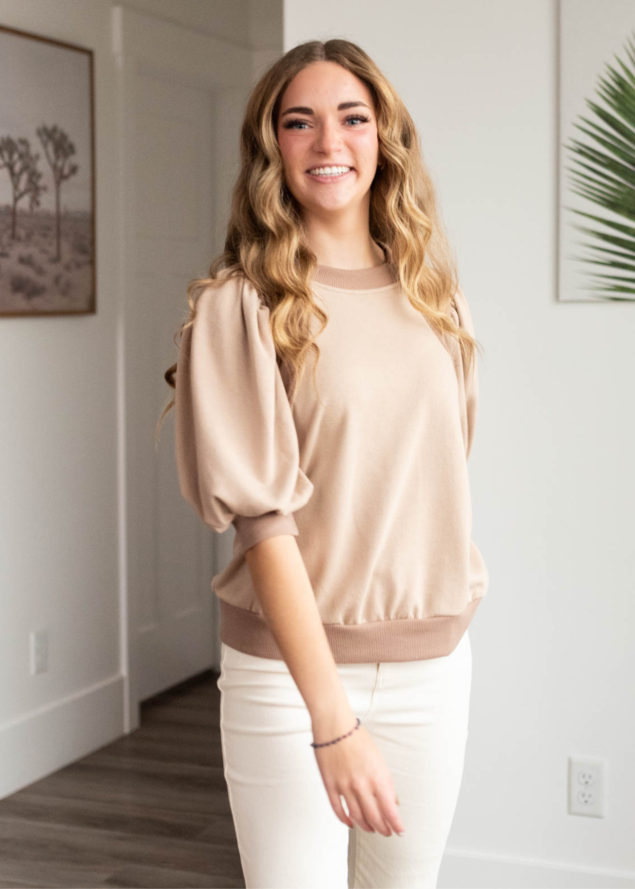 Short sleeve taupe puff sleeve pullover