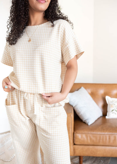 Short sleeve beige gingham knit top