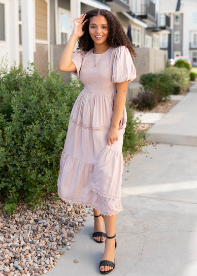 Blush dress with short sleeves