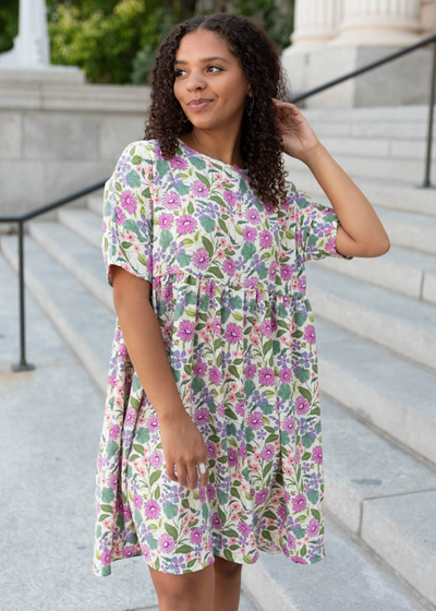 Ivory multi floral dress with short sleeves