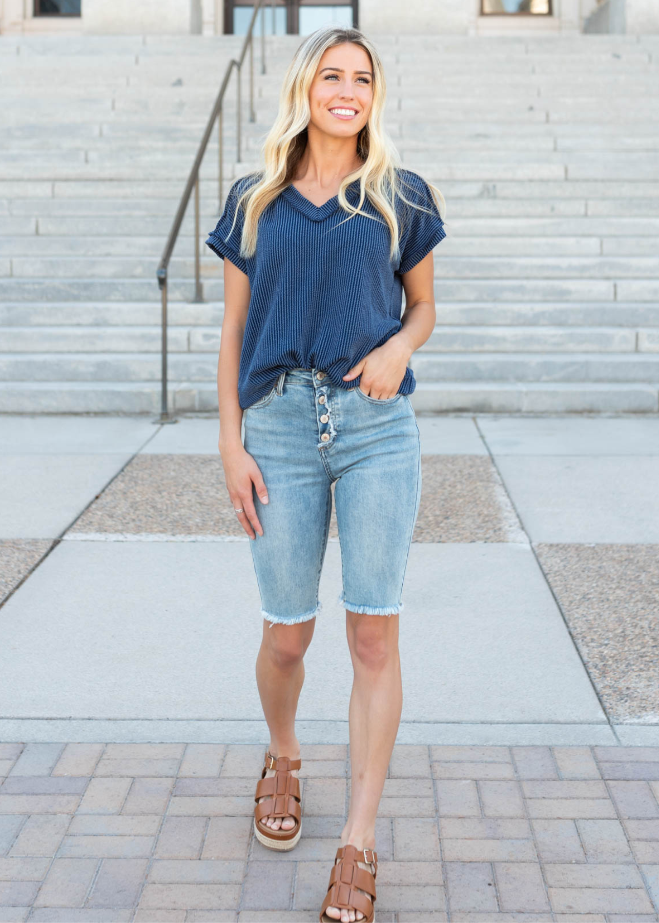 Navy ribbed top with short sleeves