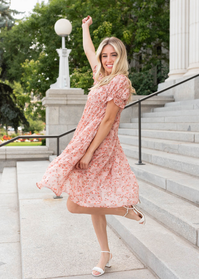 Pink floral dress with short sleeves