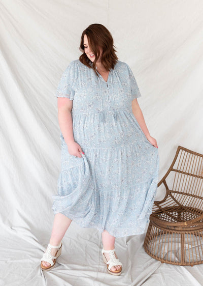 Plus size light blue flroal dress with tiered skirt