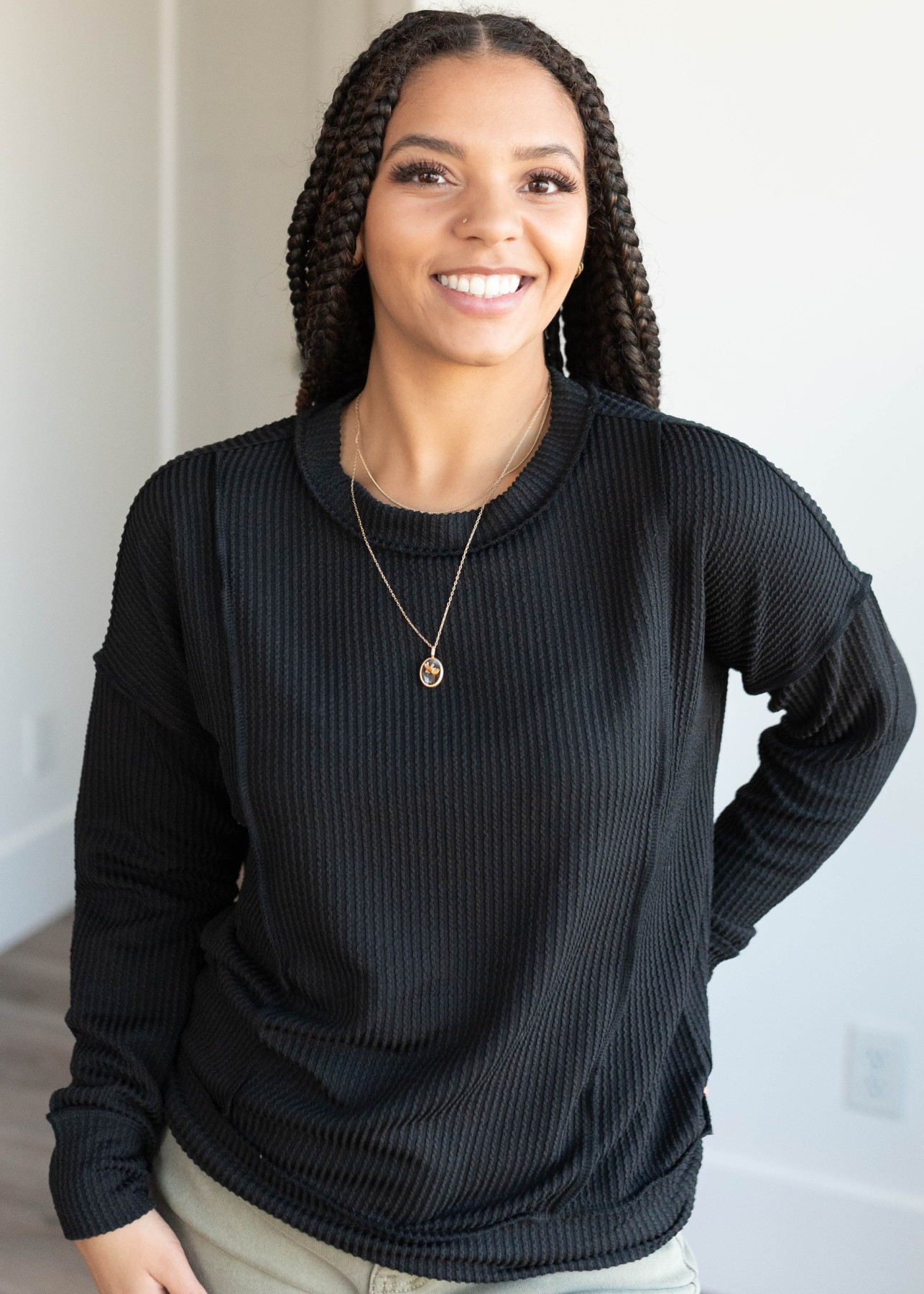 Crew neck black ribbed long sleeve top