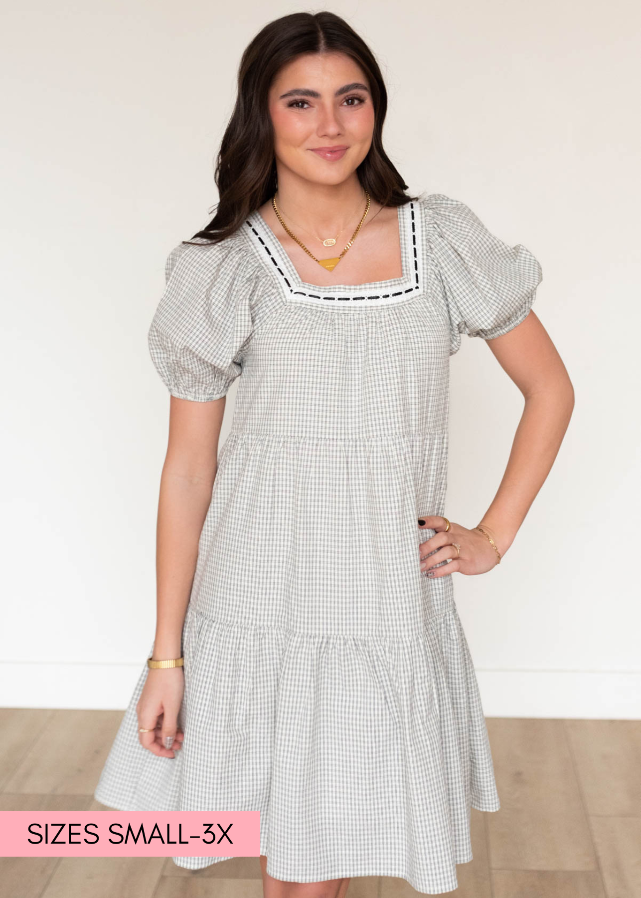 Short sleeve black checkered dress with square neck and trim