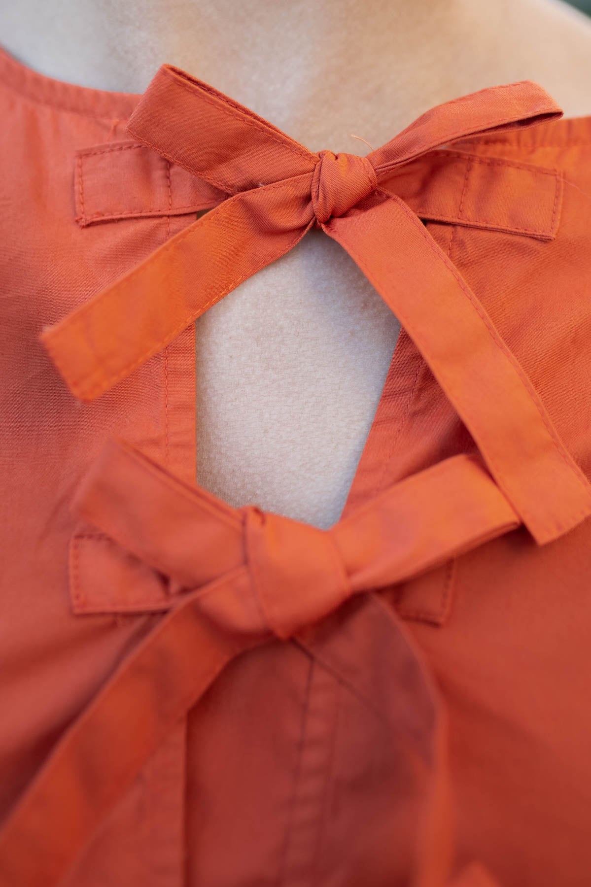 Close up of the bows on the pumpkin bow top