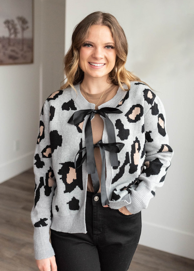 Grey leopard cardigan with long sleeves