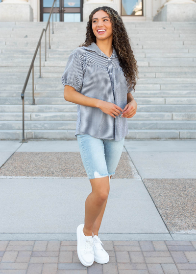 Short sleeve black plaid collared top