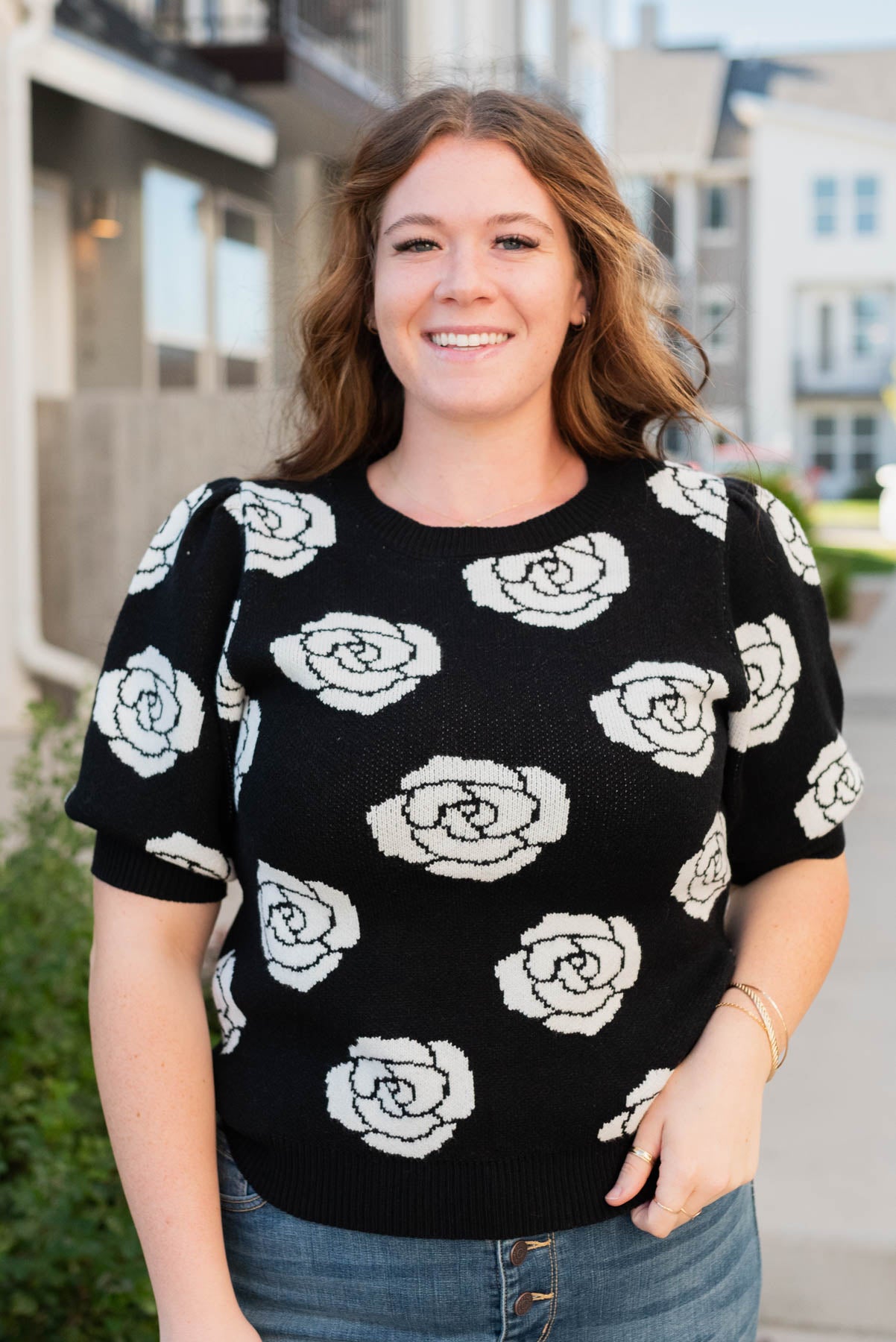 Short sleeve plus size black floral print sweater