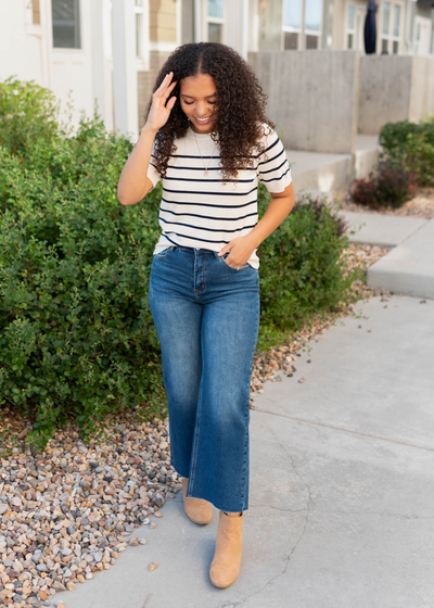 Wide leg jeans with front pockets