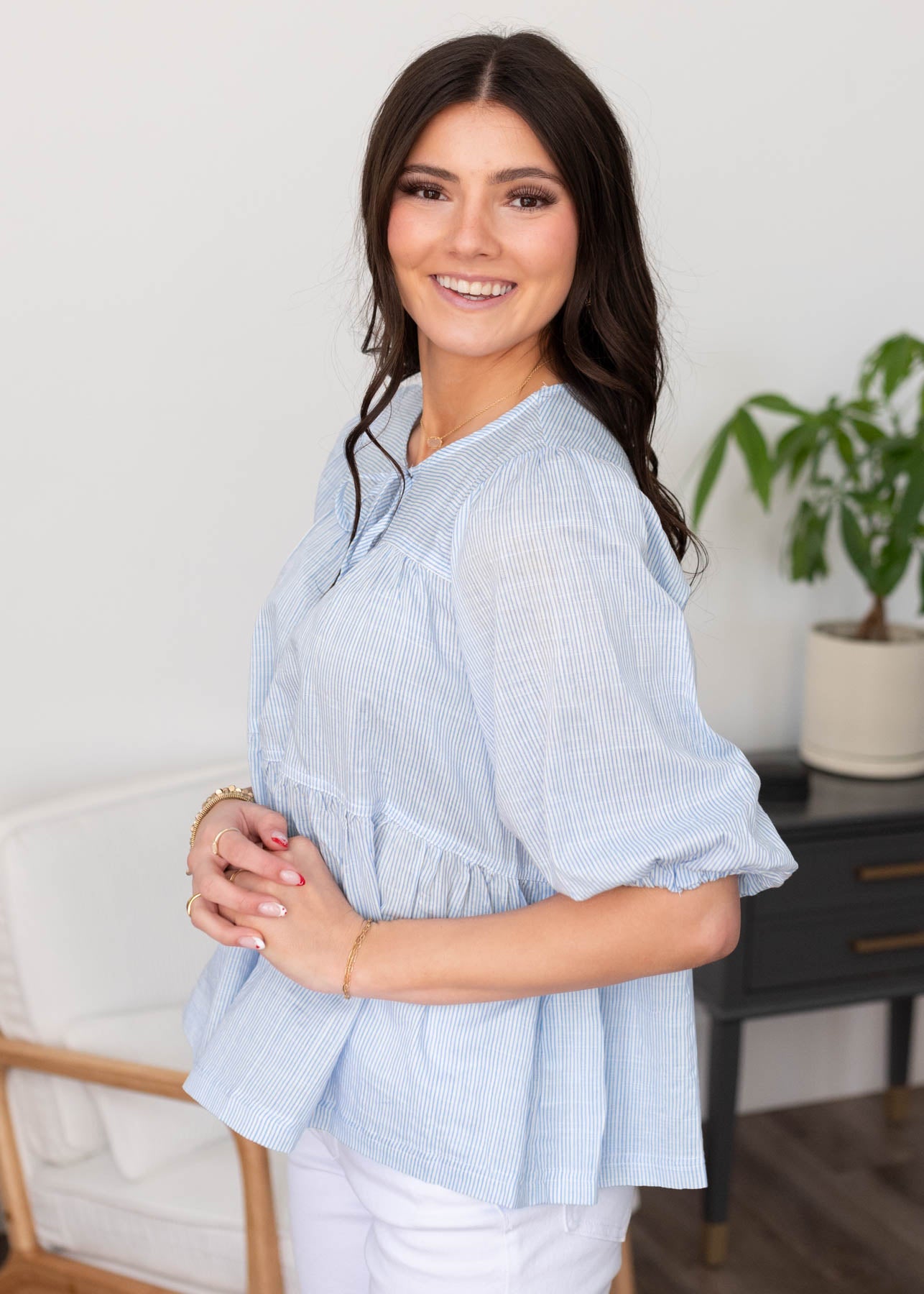 Short sleeve light blue stripe top